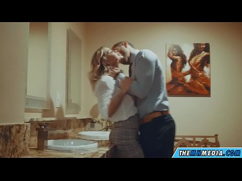 ❤️ When a busty blonde seduces you in a public restroom ❤️ Super porn at en-us.tukifporno.ru ❌
